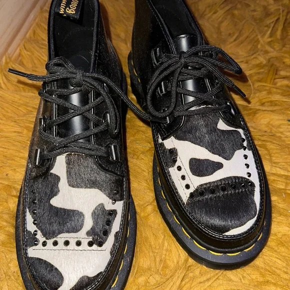 ✨COW DR MARTENS✨ - Picture 2 of 5